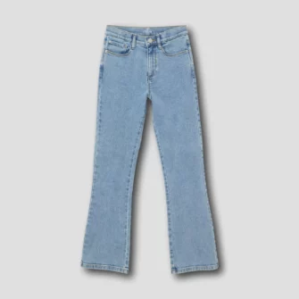 Flared Cut Jeans in heller Waschung
