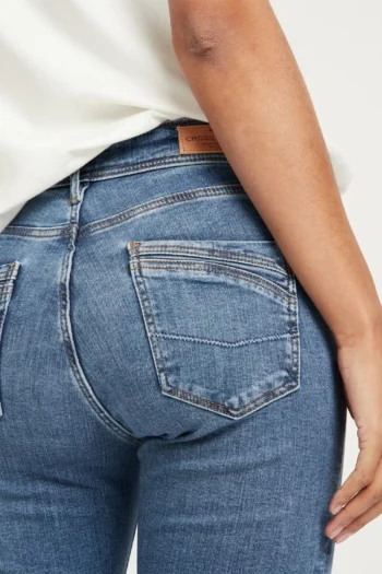 Slim Fit Denim Anya von Cross 8 Slim Fit Denim Anya von Cross