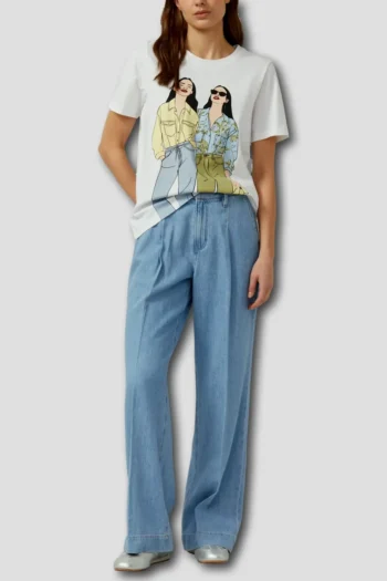 T-Shirt mit großem Frontprint 7 T-Shirt mit großem Frontprint – Bild 4