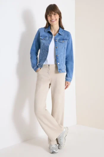 Jeansjacke mit Brusttaschen und Knöpfen