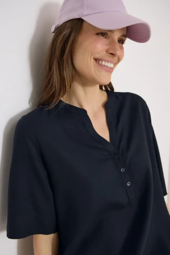 Kurzarm Bluse mit Split Neck 28 Kurzarm Bluse mit Split Neck – Bild 11