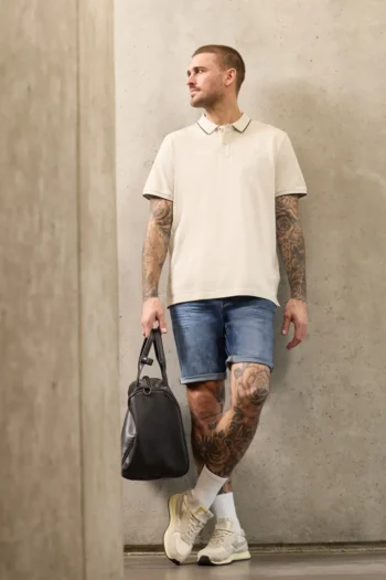 Jeansshorts im Regular Fit 6 Jeansshorts im Regular Fit – Bild 3