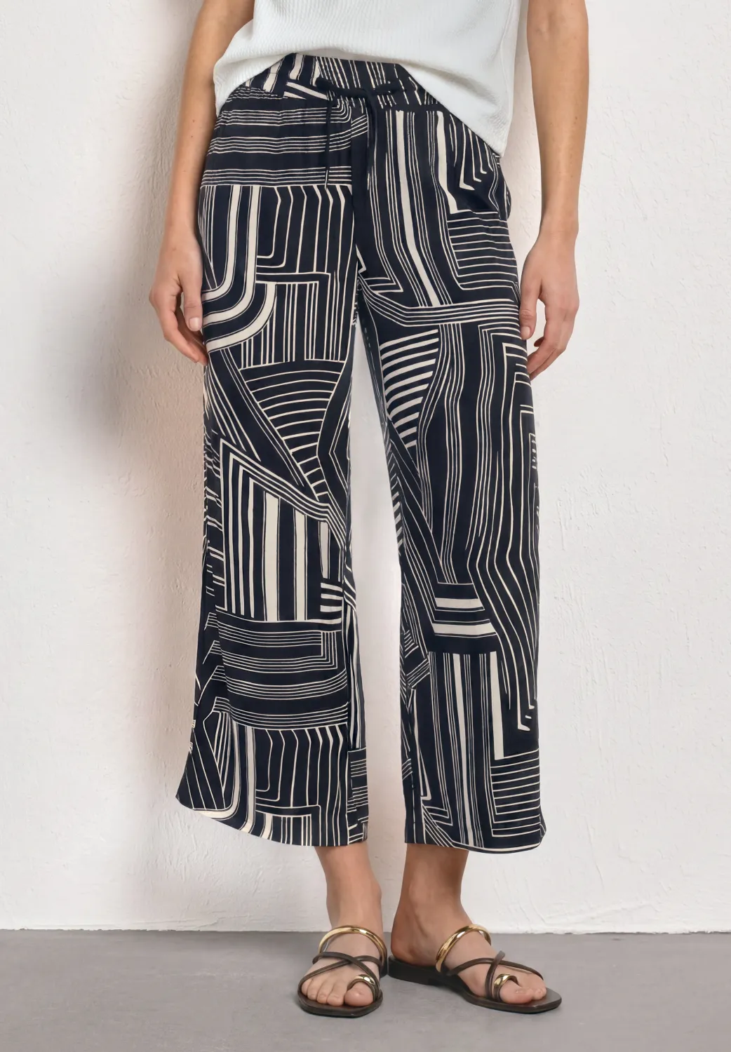 7/8 High Waist Culotte mit Muster 1 7/8 High Waist Culotte mit Muster