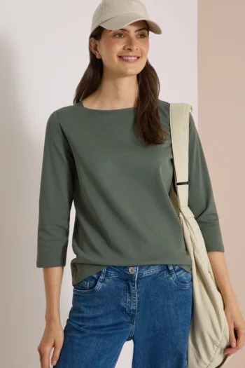 Basic Shirt mit U-Boot-Ausschnitt 23 Basic Shirt mit U-Boot-Ausschnitt