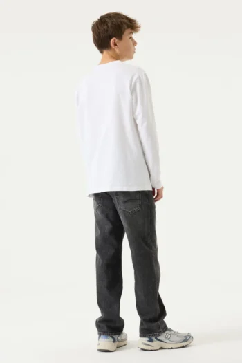 Lässige Looks für Teens 17 Alternative view of Straight Fit Jeans Ilyano von Garcia Teens