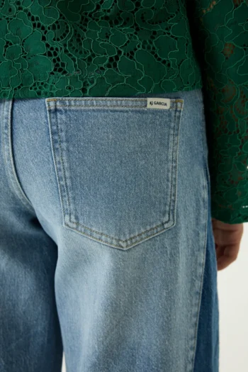 Wide Leg Denim im Two-Tone-Look 8 Wide Leg Denim im Two-Tone-Look