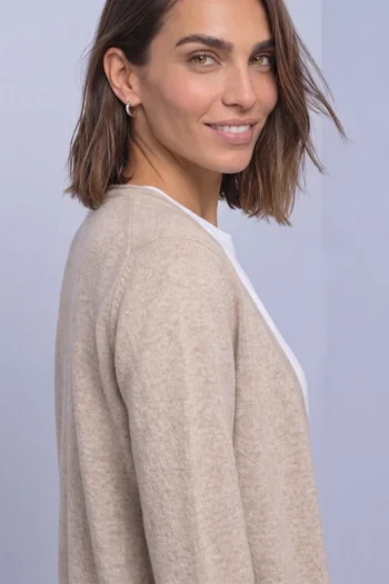 Cardigan mit V-Neck und Knopfleiste 26 Cardigan mit V-Neck und Knopfleiste – Bild 11